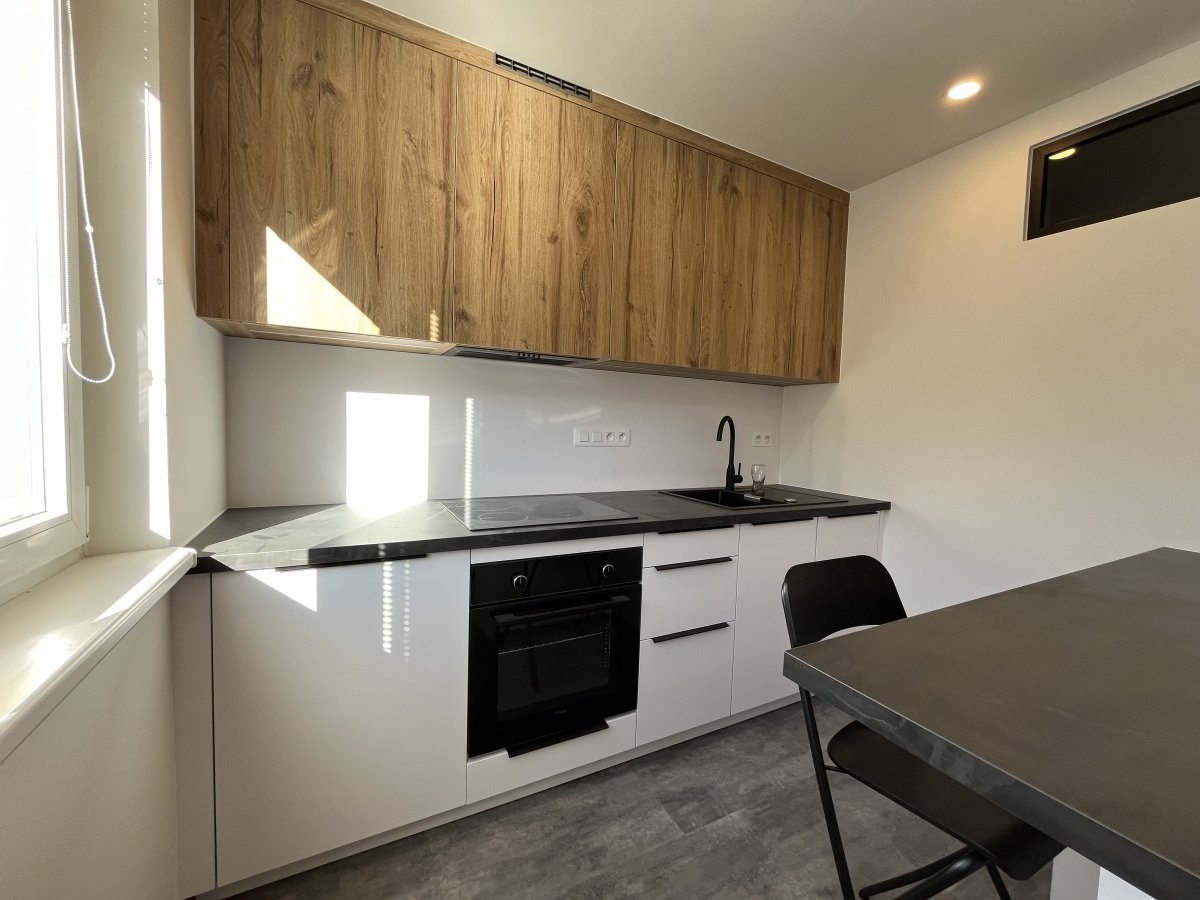 Pronájem bytu 1+1, Jasanová, Jundrov,  16.700 Kč/měs, 33 m2