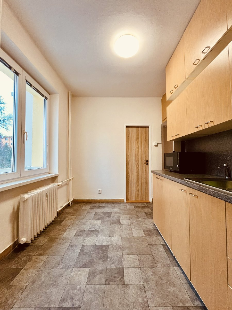 Pronájem bytu 2+1, Čkalovova, Poruba,  9400 Kč/měs, 55 m2