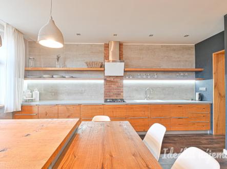 Pronájem bytu, 2+kk, 64 m²