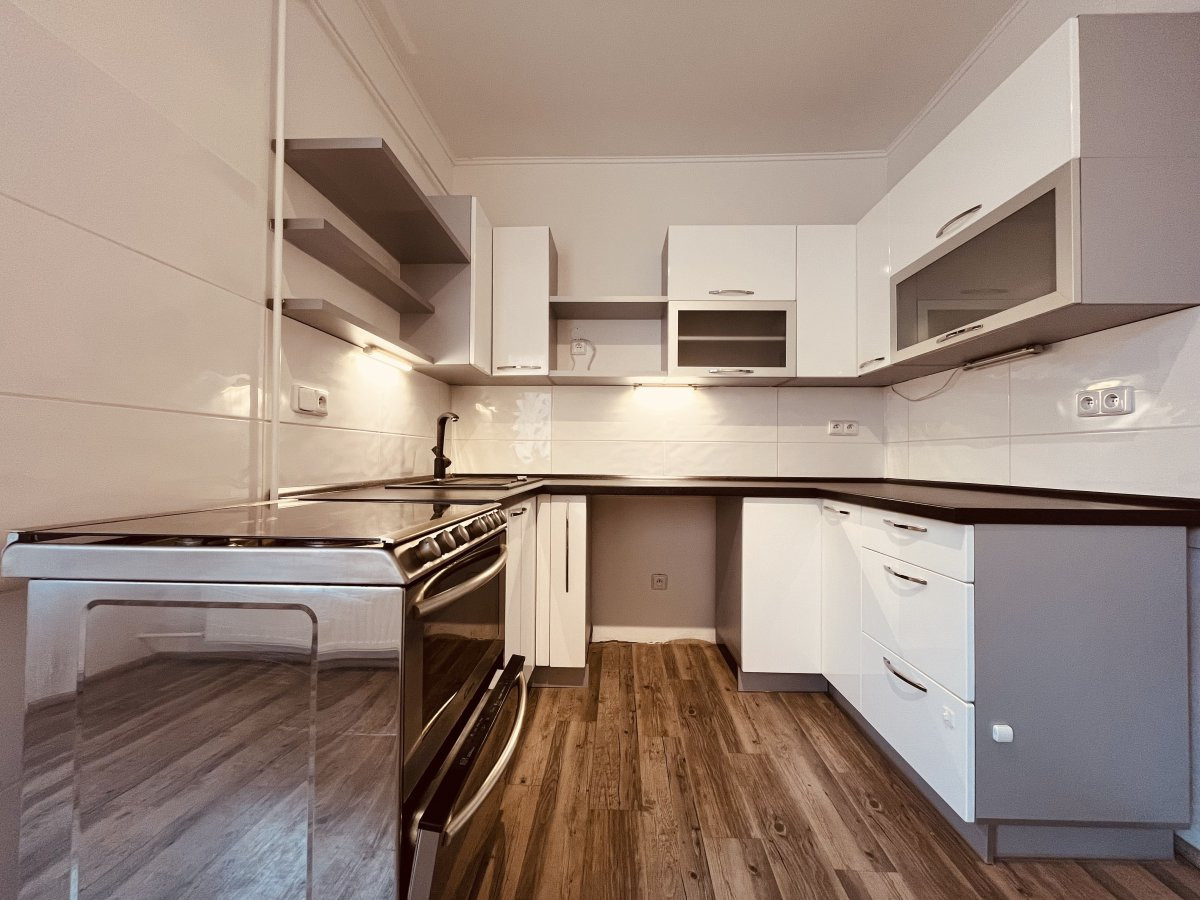 Pronájem bytu 1+1, Garážní, Moravská Ostrava, 8900 Kč/měs, 46 m2