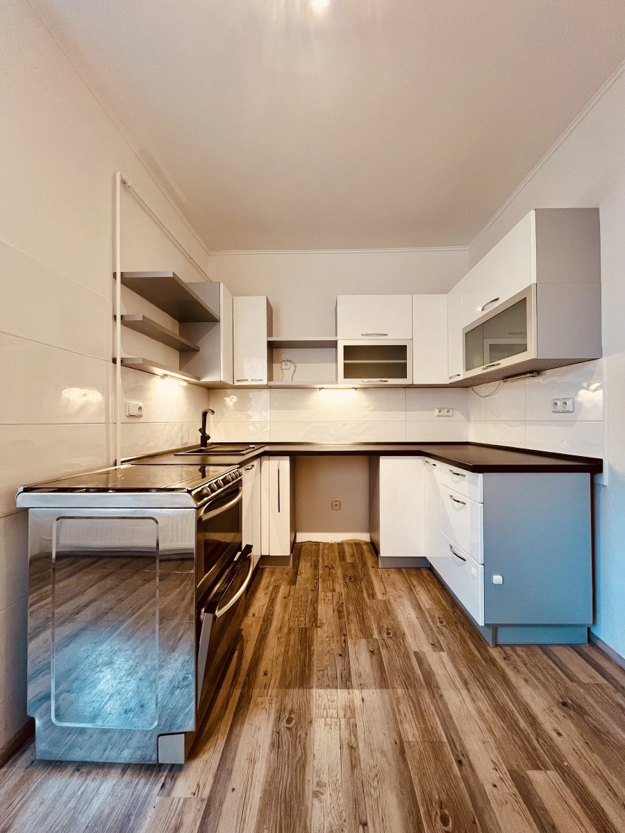 Pronájem bytu 1+1, Garážní, Moravská Ostrava, 8900 Kč/měs, 46 m2