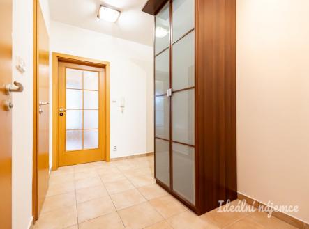 Pronájem bytu, 3+kk, 64 m²