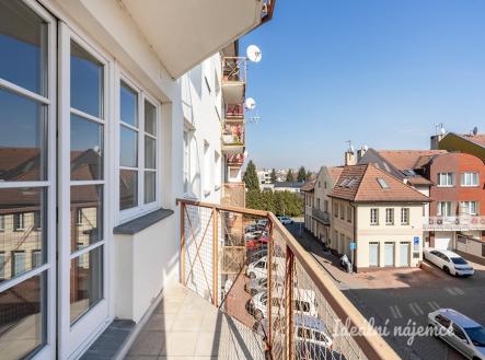 Pronájem bytu, 2+kk, 37 m²