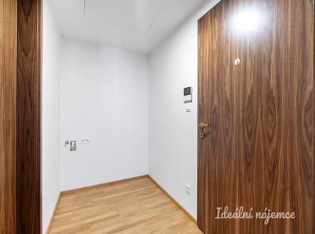 Pronájem bytu, 1+kk, 32 m²