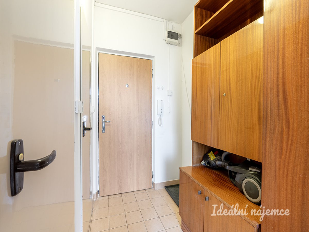 Pronájem bytu 1+kk, Bítovská, Michle, 15500 Kč/měs, 23 m2