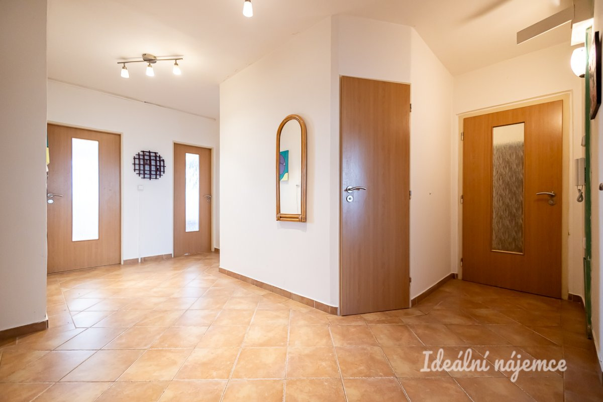 Pronájem bytu 4+kk, Milánská, Horní Měcholupy, 27900 Kč/měs, 100 m2