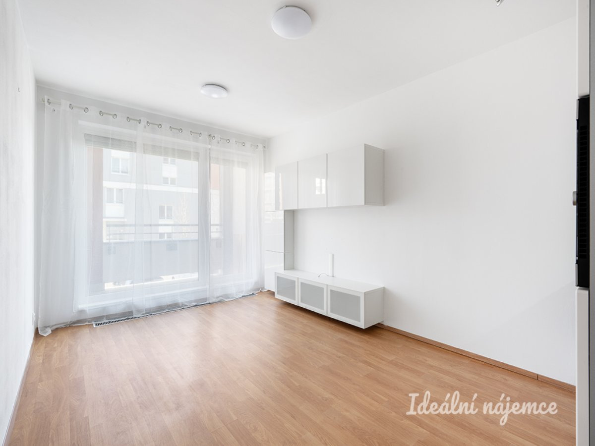 Pronájem bytu 1+kk, Sazovická, Zličín,  30 m2