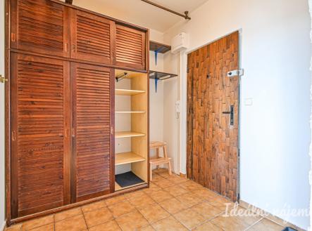 Pronájem bytu, 2+kk, 40 m²