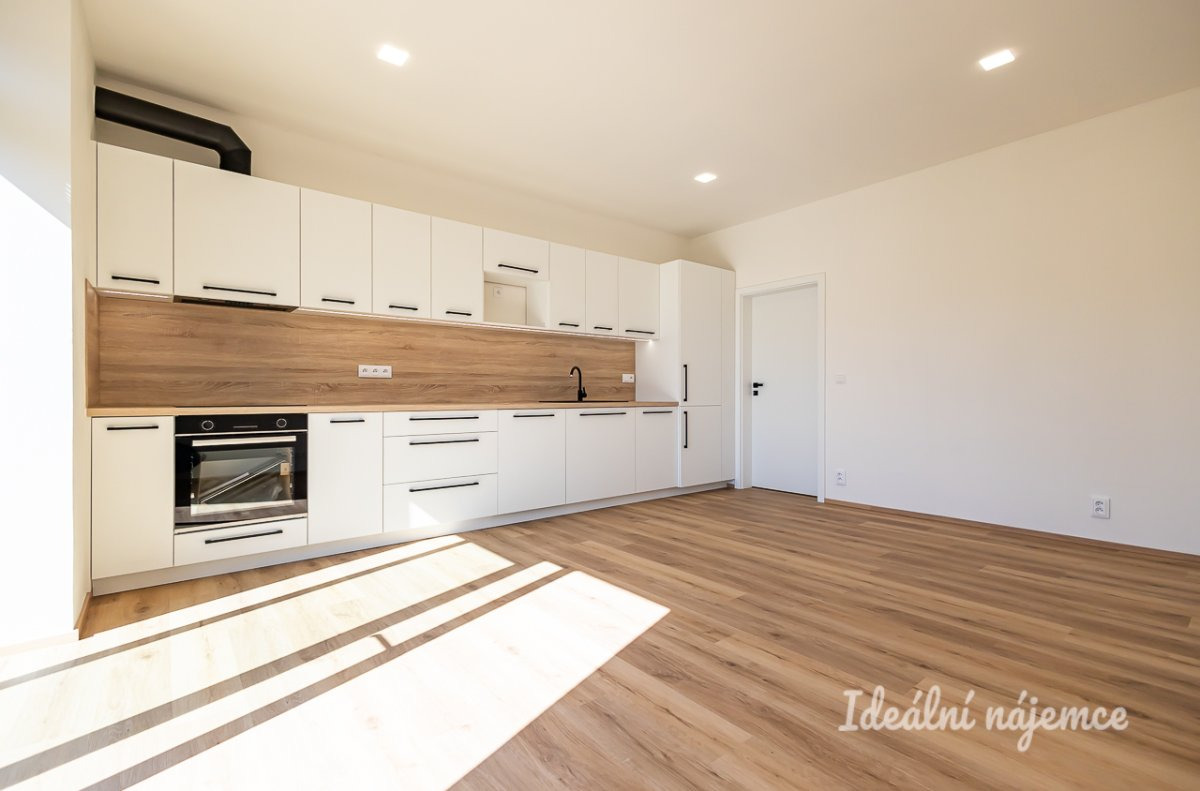 Pronájem bytu 3+kk, Albertova, Pražské Předměstí, 29.000 Kč/měs, 52 m2