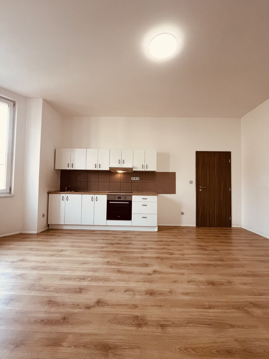 Pronájem bytu 2+kk, Erbenova, Vítkovice, 9900 Kč/měs, 52 m2