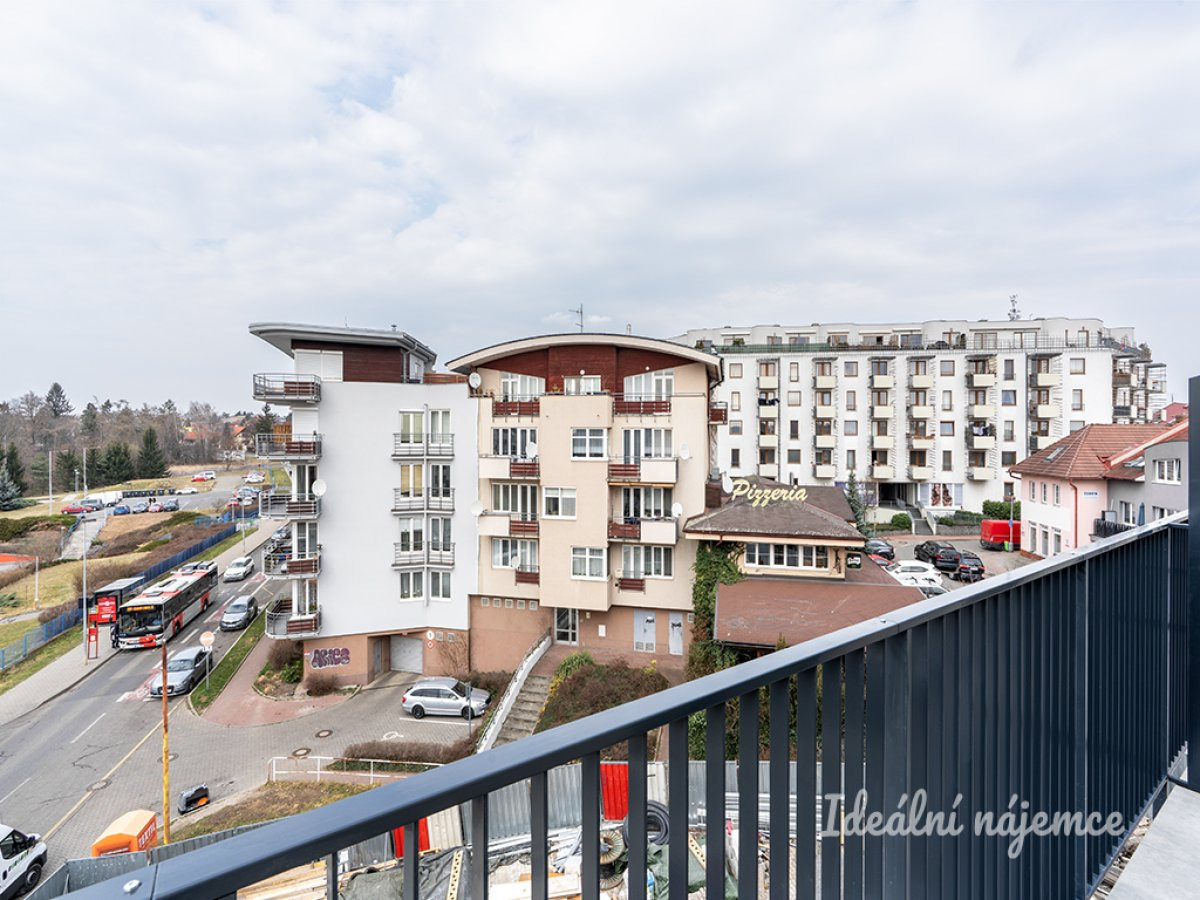Pronájem bytu 2+kk, Za černým mostem, Kyje, 20 500 Kč/měs, 42 m2
