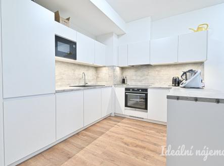 Pronájem bytu, 2+kk, 81 m² obrázek