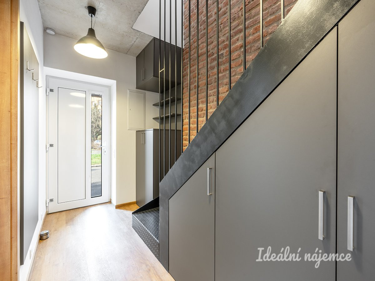 Pronájem bytu 3+kk, Zárubova, Kamýk, 30900 Kč/měs, 68 m2