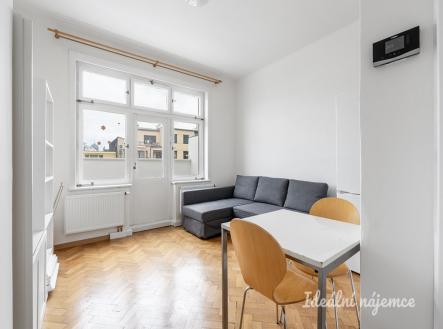 Pronájem bytu, 1+kk, 22 m²