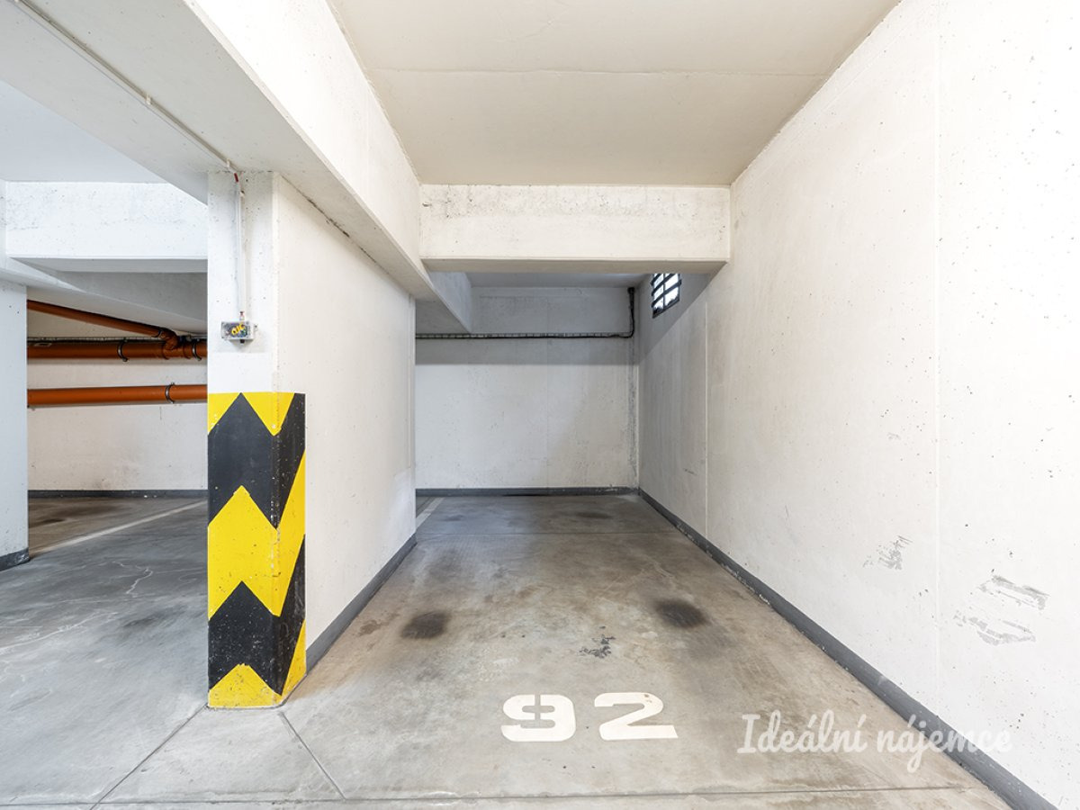 Pronájem bytu 1+kk, Skuteckého, Řepy, 31 m2
