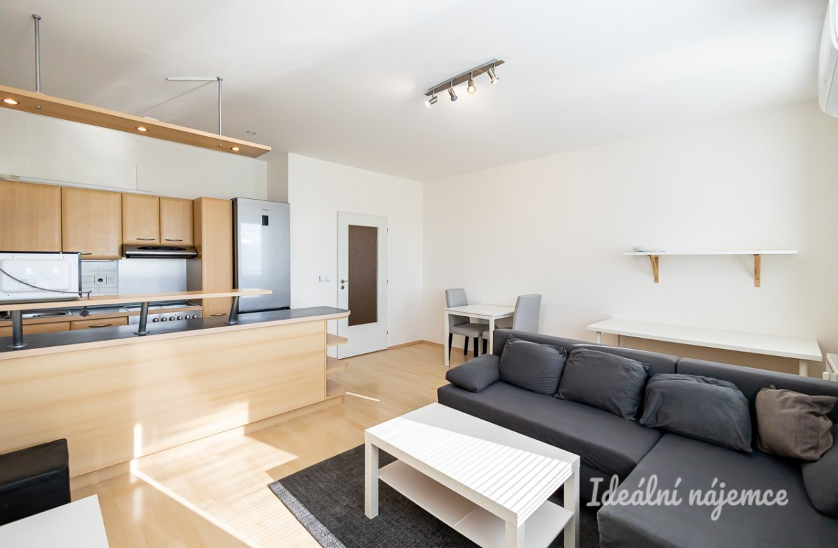 Pronájem bytu 2+kk, Novobohdalecká, Michle,  22.900 Kč/měs, 49 m2