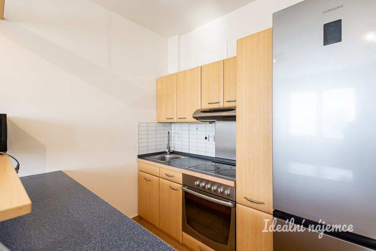 Pronájem bytu 2+kk, Novobohdalecká, Michle,  22.900 Kč/měs, 49 m2