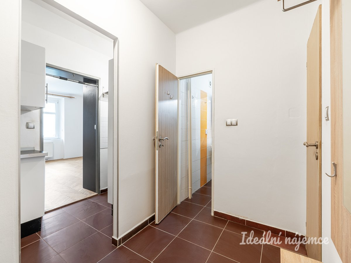 Pronájem bytu 1+1, Jakutská, Vršovice,  16.500 Kč/měs, 44 m2