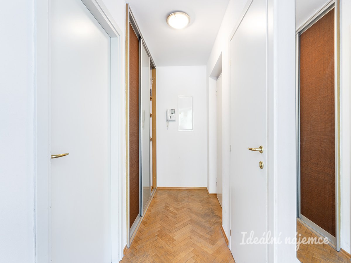 Pronájem bytu 2+kk, Podvinný mlýn, Libeň, 20900 Kč/měs, 47 m2