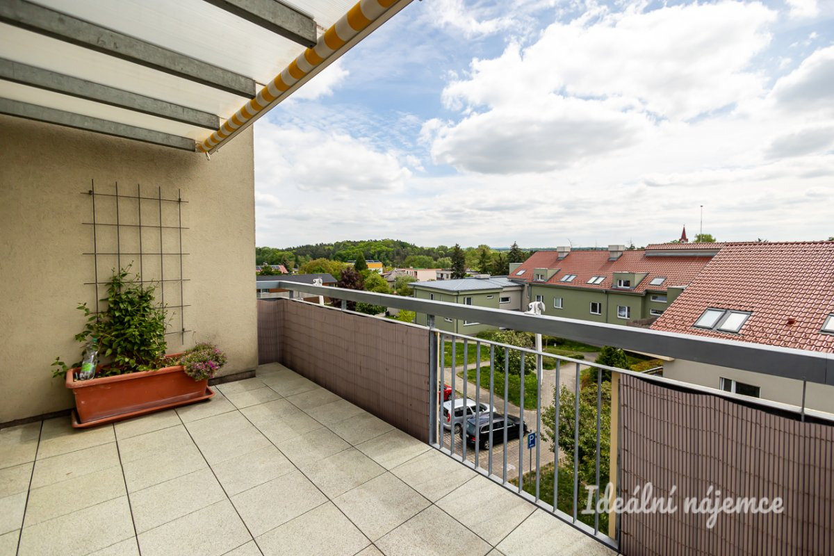 Pronájem bytu 4+kk, U lipové aleje, Dubeč, 95 m2