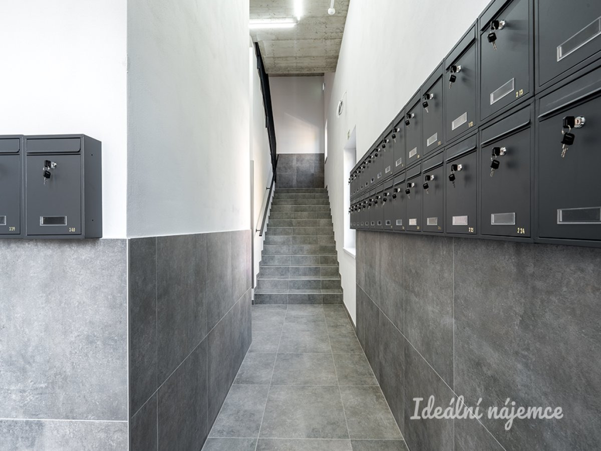 Pronájem bytu 2+kk, Za černým mostem, Kyje, 21000 Kč/měs, 37 m2