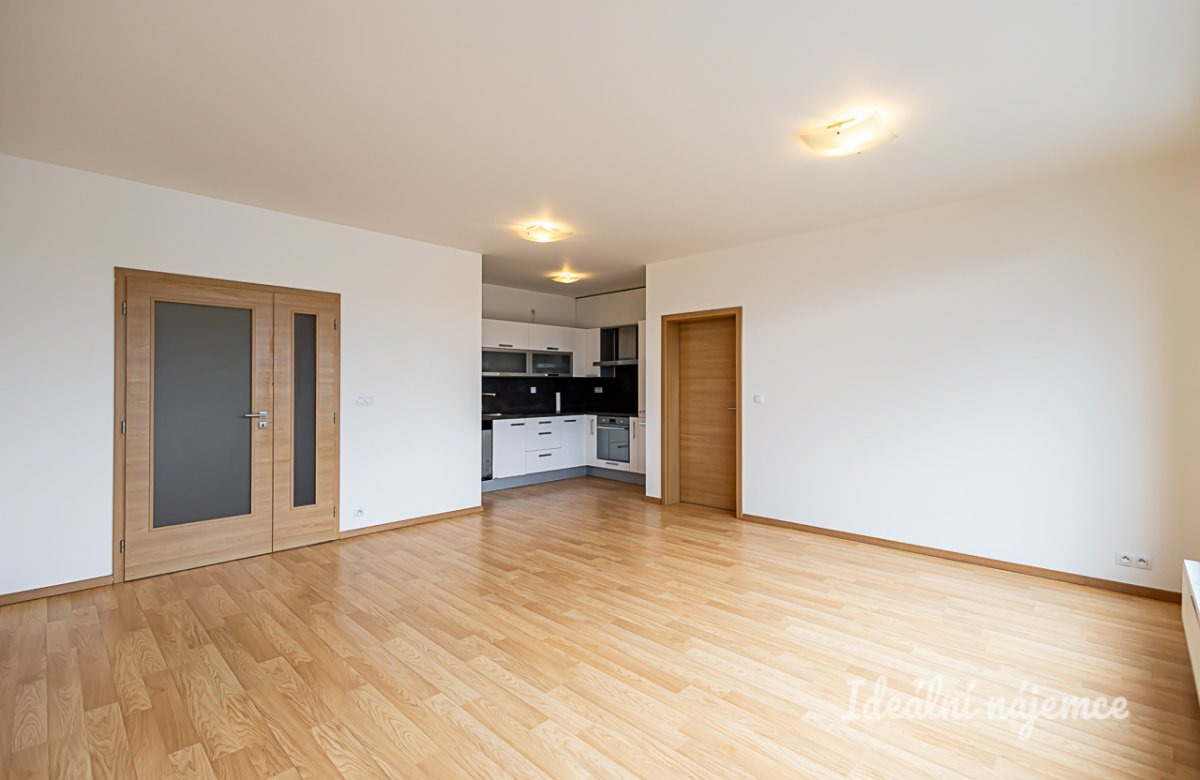 Pronájem bytu 2+kk, Sousedíkova, Vysočany, 23900 Kč/měs, 57 m2