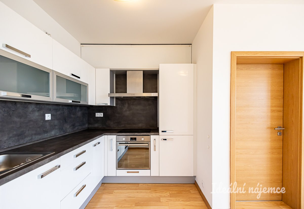 Pronájem bytu 2+kk, Sousedíkova, Vysočany, 23900 Kč/měs, 57 m2