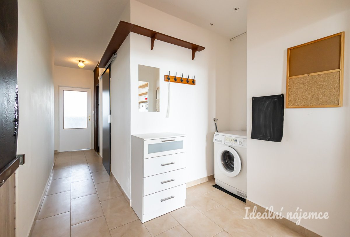 Pronájem bytu 3+kk, Frostova, Petrovice,  26900 Kč/měs, 70 m2