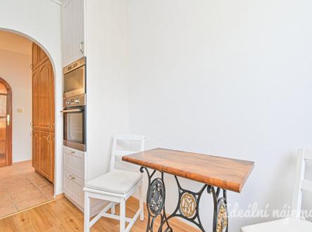 Pronájem bytu, 3+1, 62 m²