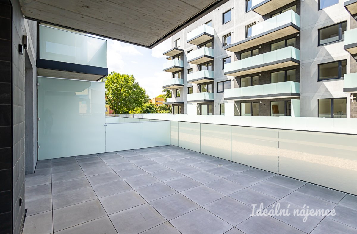 Pronájem bytu 2+kk, Čakovická, Prosek, 24900 Kč/měs, 43 m2