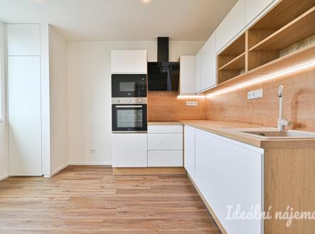 Pronájem bytu, 2+1, 66 m²