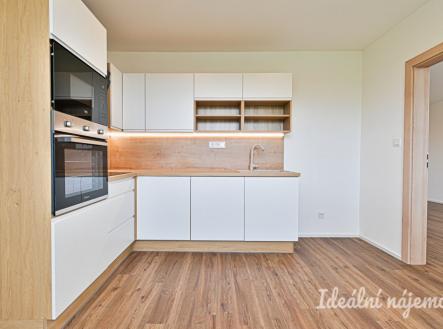 Pronájem bytu, 2+1, 66 m²
