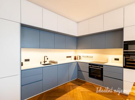 Pronájem bytu, 2+kk, 75 m²
