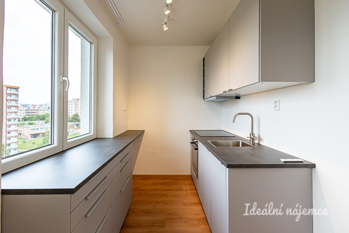 Pronájem bytu 3+1, Hrusická, Záběhlice,  26000 Kč/měs, 71 m2
