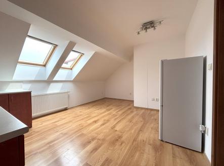 Pronájem bytu, 2+kk, 51 m²