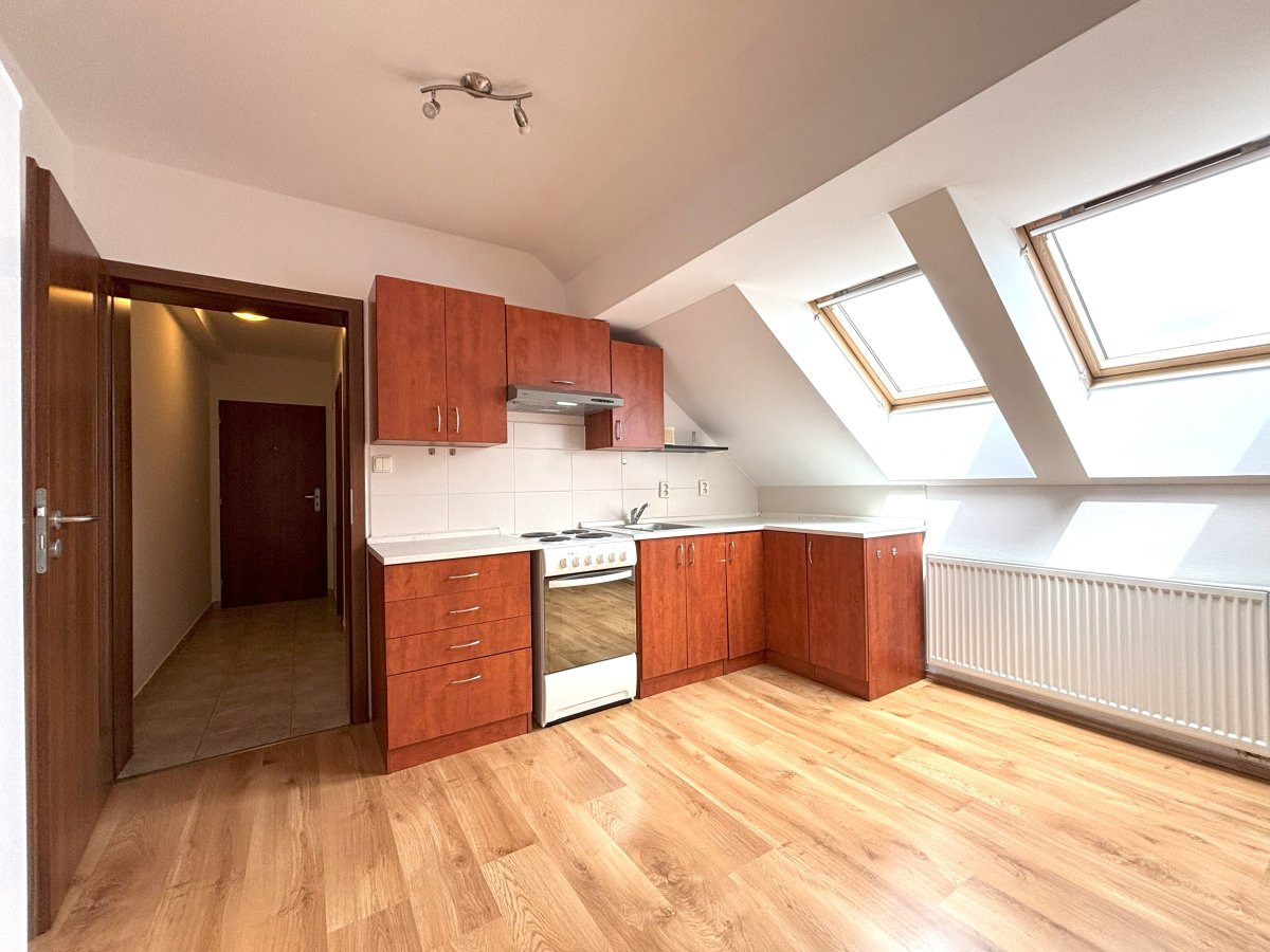 Pronájem bytu 2+kk, Jablonského, Plzeň, 14.500,- Kč/měs, 51 m2