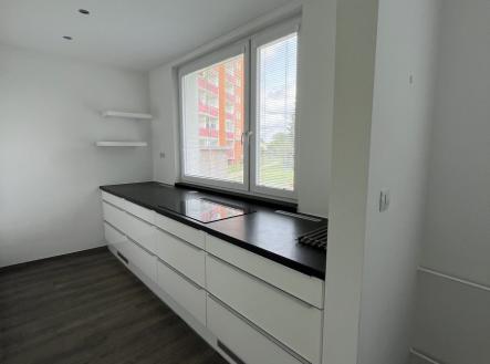 Pronájem bytu, 4+kk, 84 m²