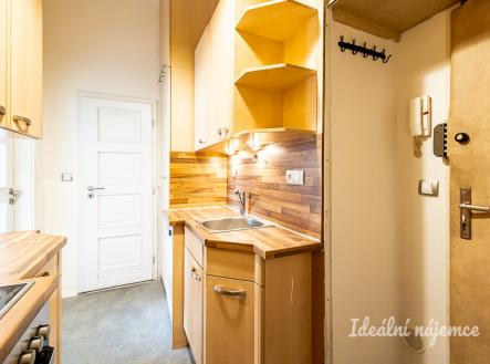 Pronájem bytu, 1+kk, 31 m²
