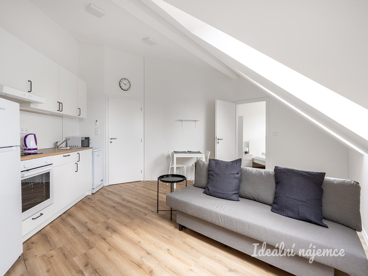 Pronájem bytu 2+kk, Za Černým mostem, Kyje, 21 900 Kč/měs, 56 m2