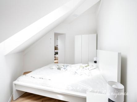Pronájem bytu, 2+kk, 56 m²