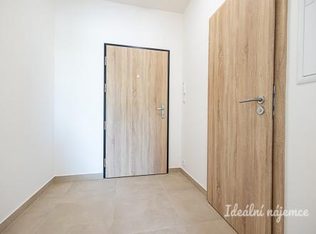 Pronájem bytu, 1+kk, 32 m²
