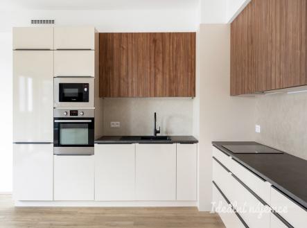 Pronájem bytu, 3+kk, 89 m²
