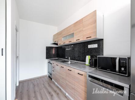 Pronájem bytu, 3+1, 76 m²