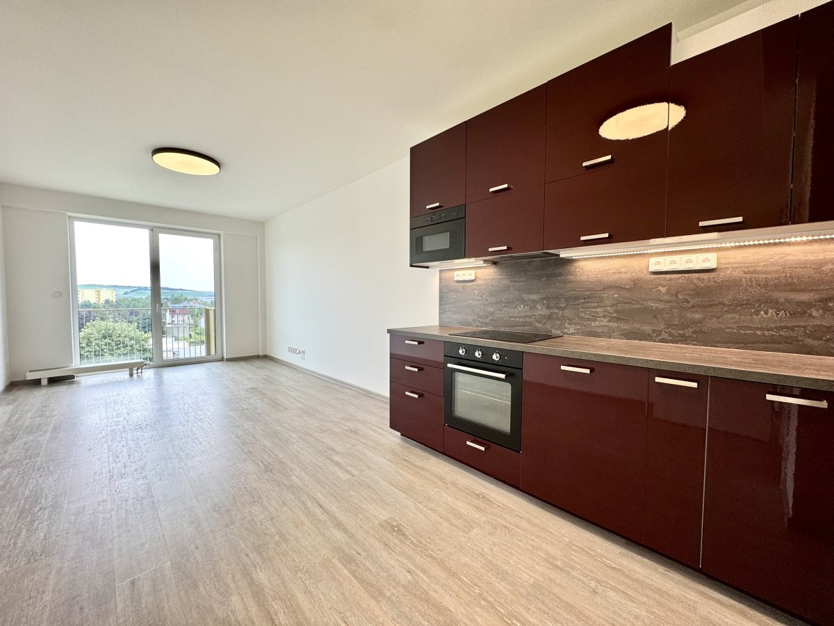 Pronájem bytu 1+kk, Příčná, Kvítkovice u Otrokovic, 11500 Kč/měs, 39 m2