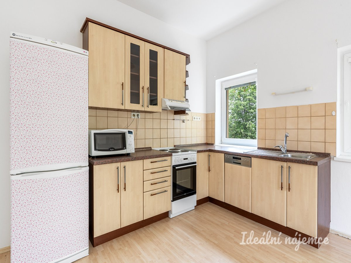 Pronájem bytu 2+kk, Vysočanská, Prosek,  56 m2