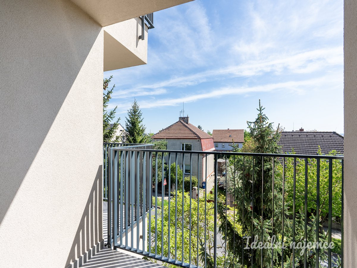 Pronájem bytu 1+kk, Za Černým mostem, Kyje, 17 000 Kč/měs, 24 m2