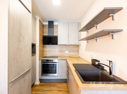 Pronájem bytu, 2+kk, 39 m² obrázek