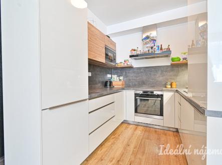 Pronájem bytu, 3+kk, 83 m²