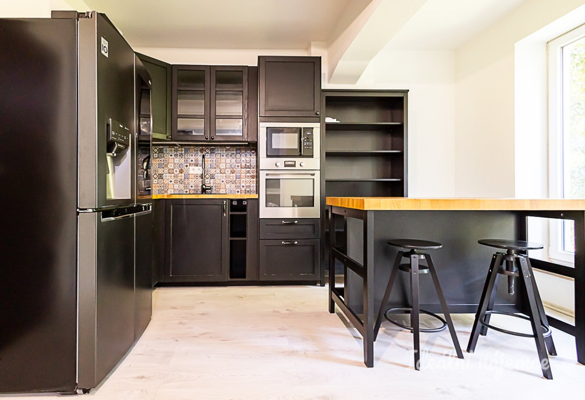 Pronájem bytu 1+kk, Jankovcova, Holešovice 18 500 Kč, 32 m2