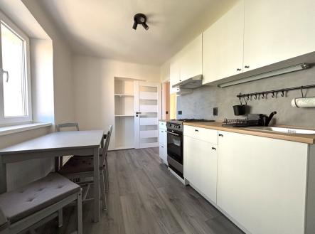 Pronájem bytu, 2+1, 55 m²